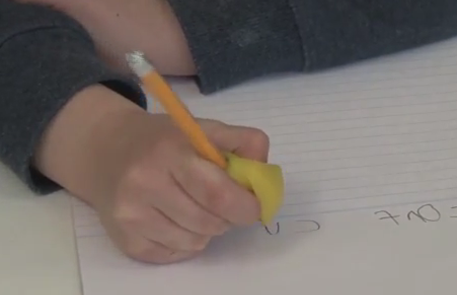 86 Simple Design Spiky pencil grip for Beginner