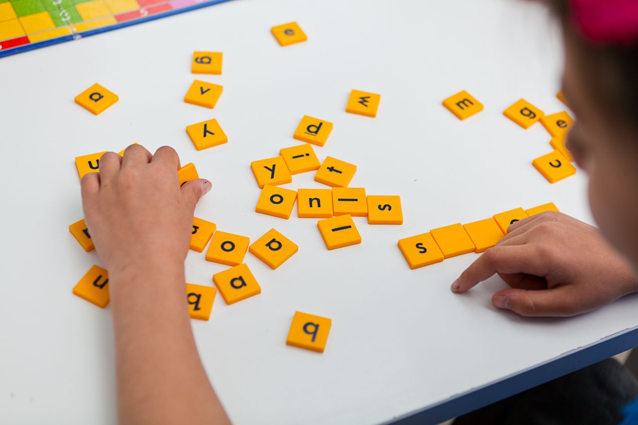 Brain games: Crossword puzzles and artistic hobbies can lower