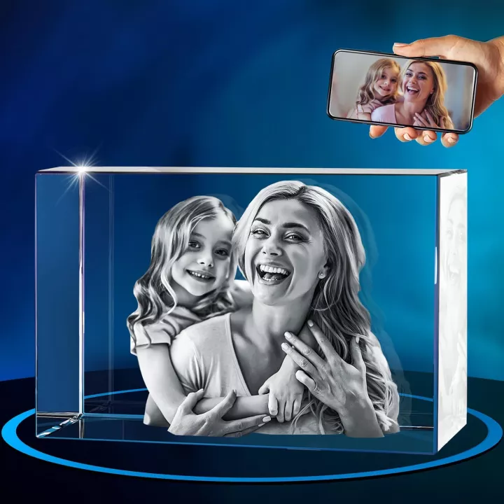 3D photo of mum and kid