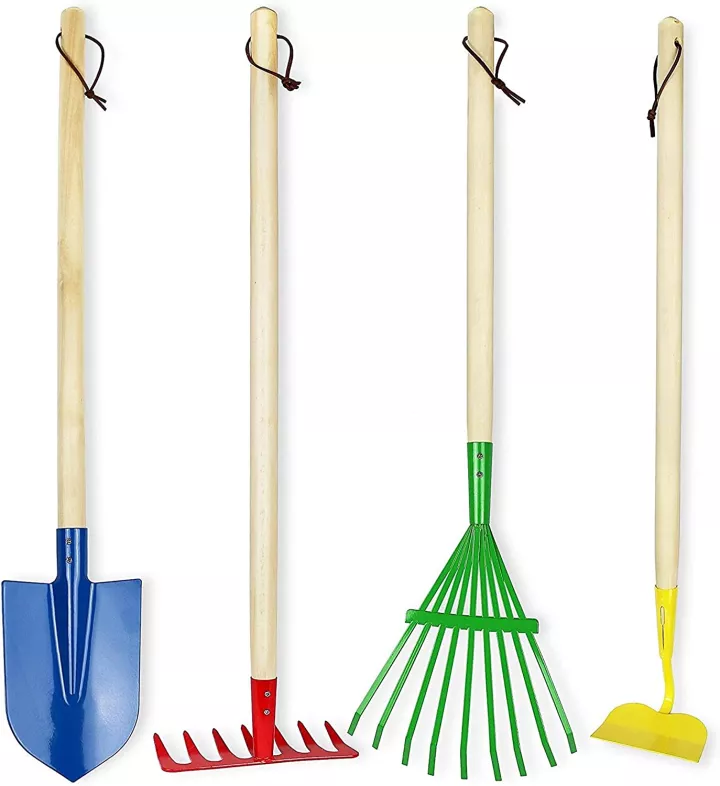 Rakes and shovel set